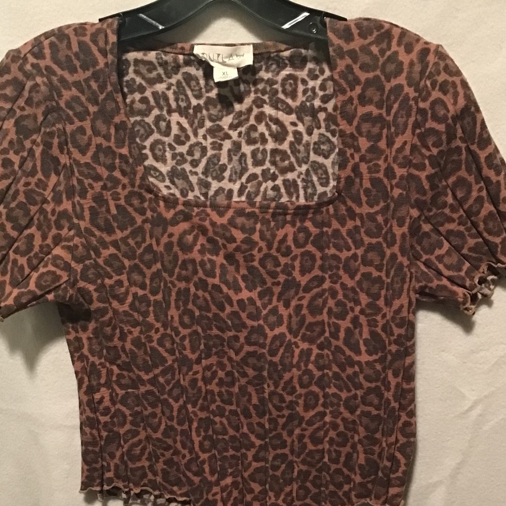 Square neck animal print top